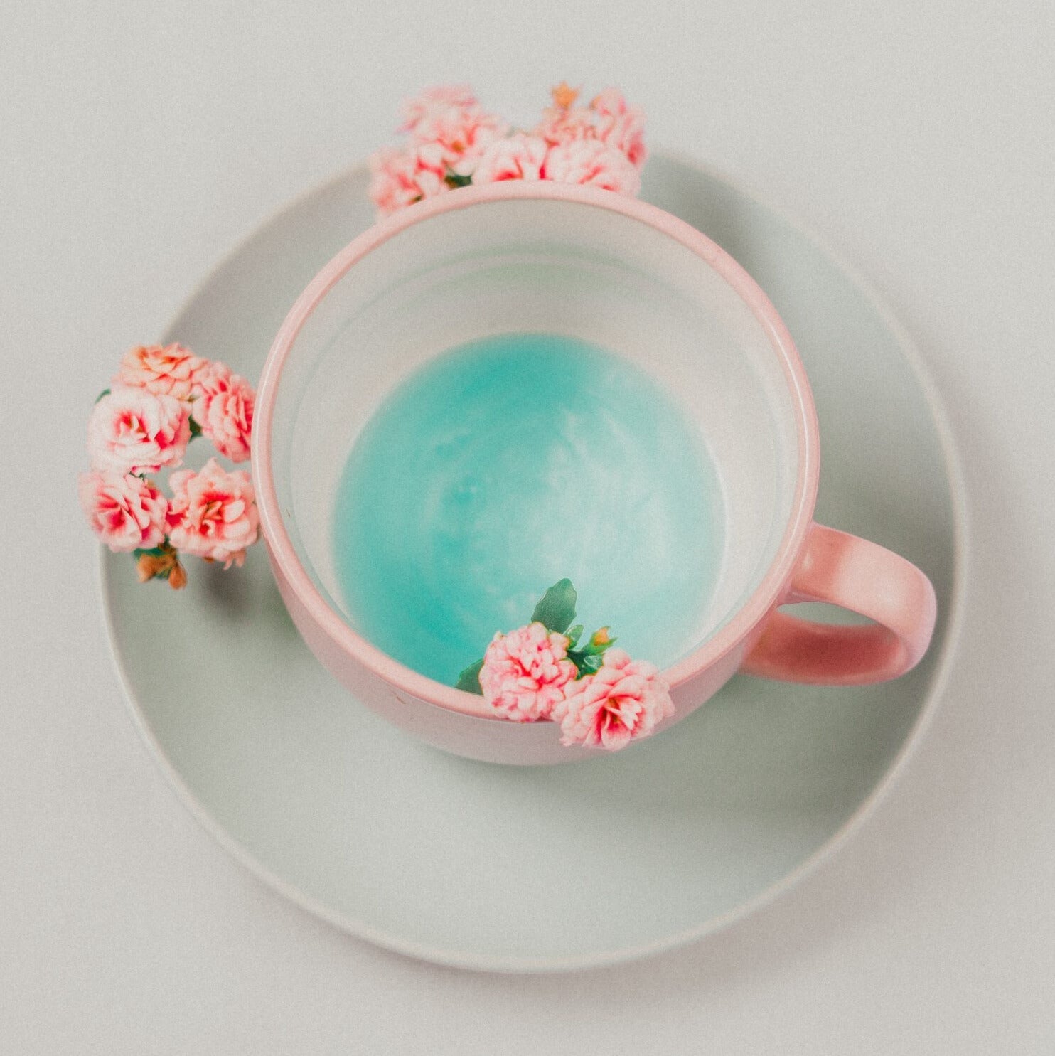 Чаят &#8211; добавка към грижата за красива кожа